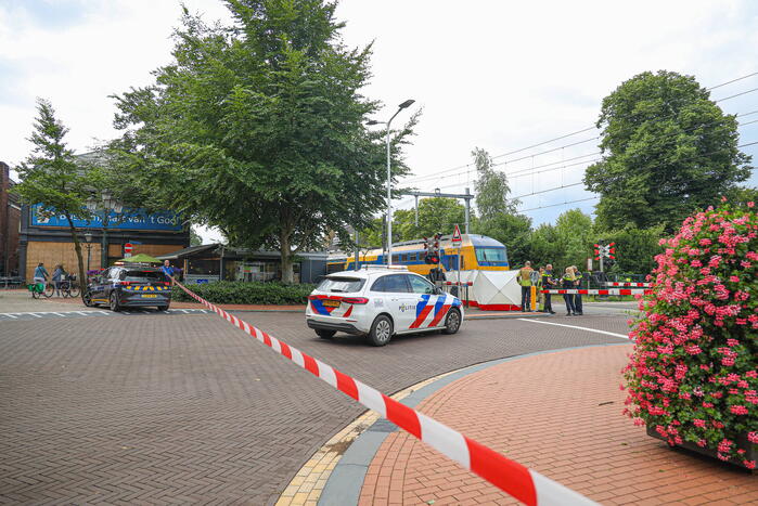 Persoon overleden bij aanrijding met trein