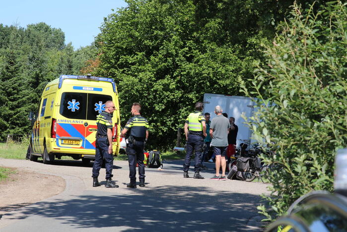 Club van solexrijders aangereden
