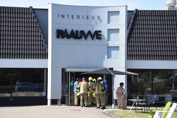 Brandgerucht in interieurwinkel