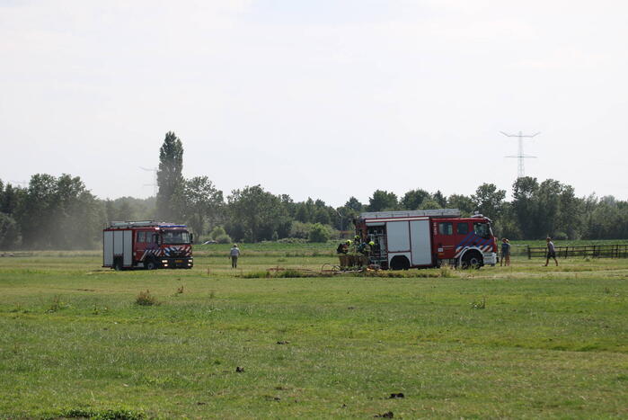 Tractor gaat in vlammen op