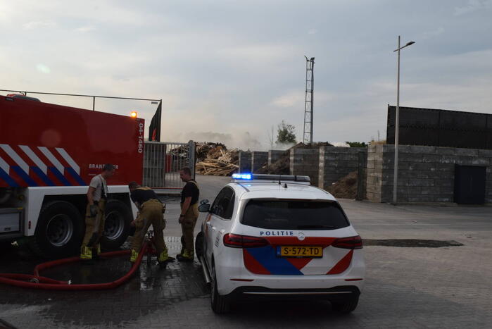 Brand in container van recyclingbedrijf