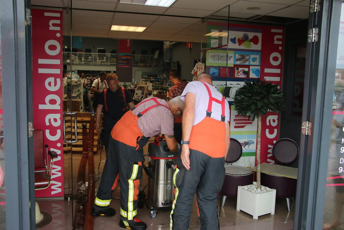 Flinke waterlekkage in drie panden