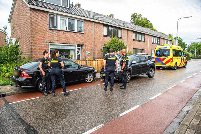 Dronken automobilist botst op tegemoetkomende auto