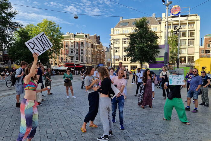 Amsterdammers vieren afscheid Rutte