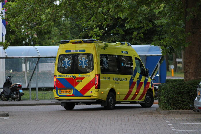 Persoon zorgt tweemaal voor inzet hulpdiensten