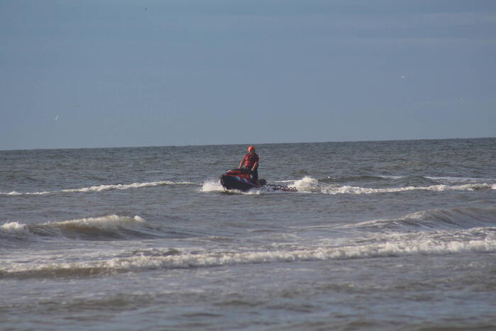 Grote zoektocht naar vermiste zwemmer