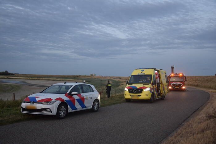 Motorrijders vliegen uit bocht