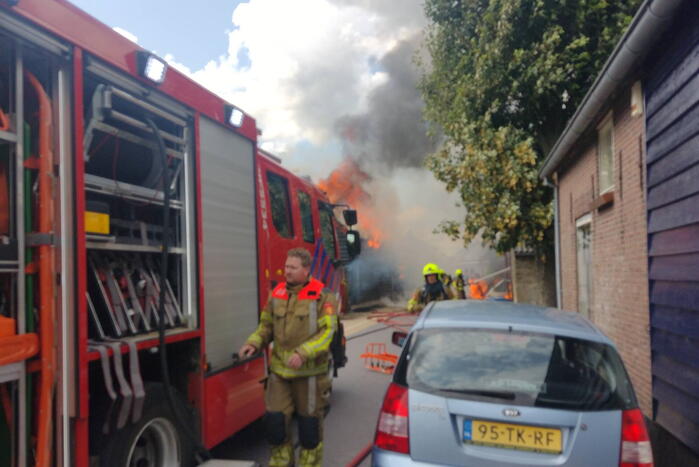 Brand slaat over na zorgboerderij