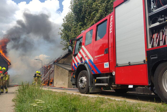 Brand slaat over na zorgboerderij