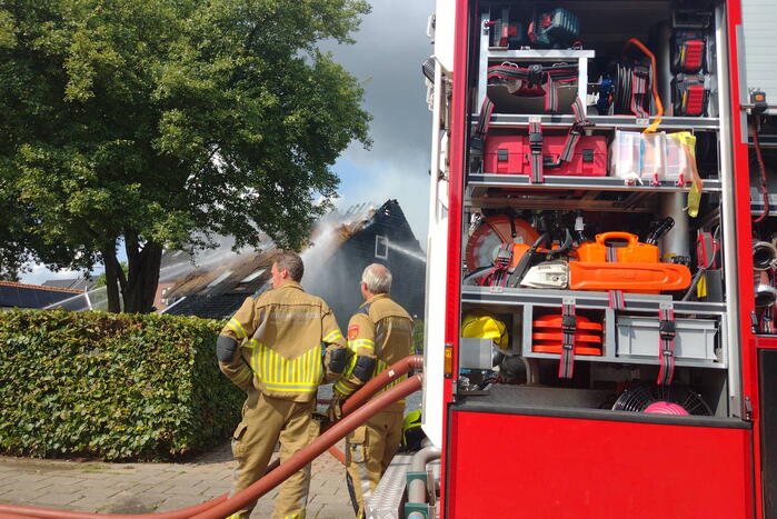 Brand slaat over na zorgboerderij