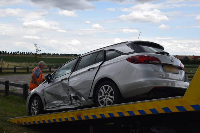Voertuigen in botsing op kruising