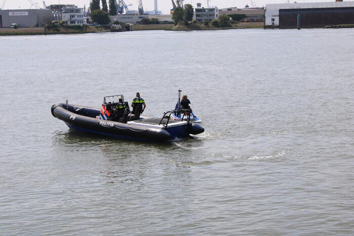 Overleden persoon uit water gehaald