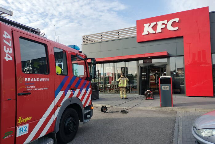 KFC ontruimd vanwege lekkage CO2 cilinder