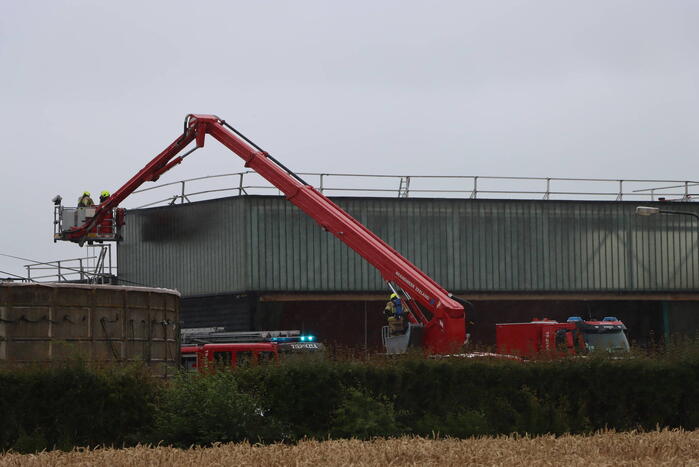 Grote brand op terrein van rioolwaterzuivering