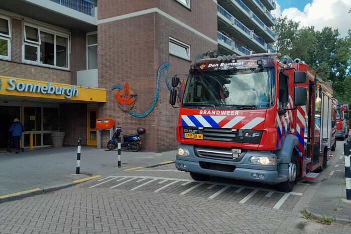 Verbrande poffertjes in magnetron zorgt voor rook