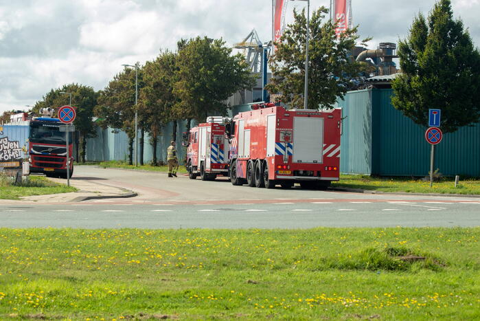Hevige rookontwikkeling bij brand op terrein van recyclingbedrijf