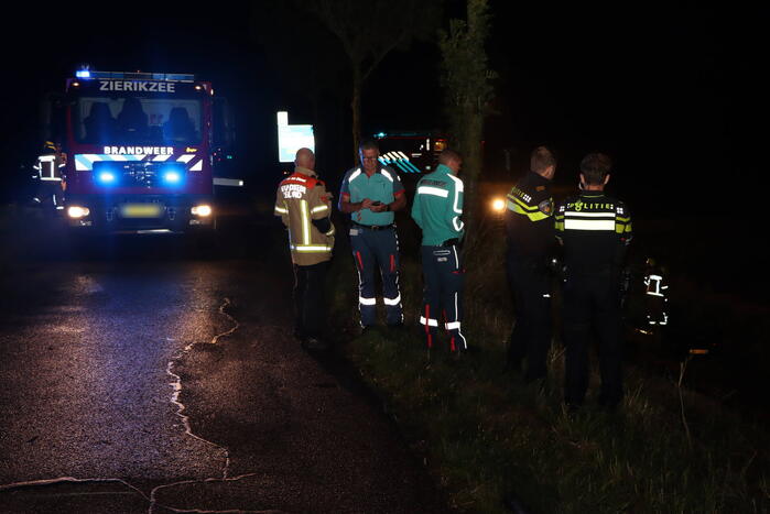 Wrak aangetroffen in sloot, bestuurder verlaat plaats van ongeval