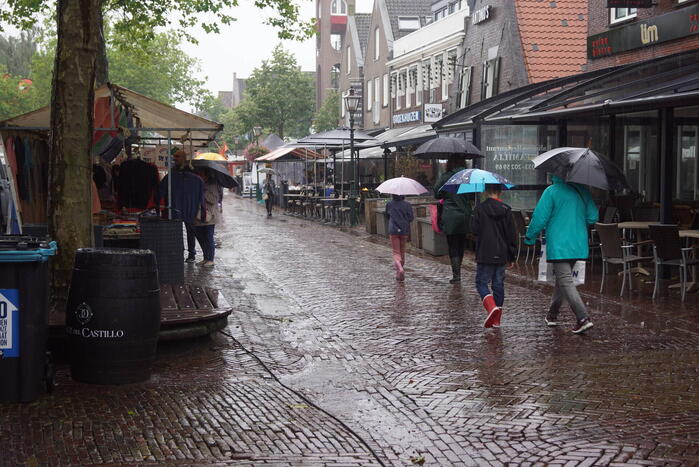 Spakenburgse dag getroffen door regenval