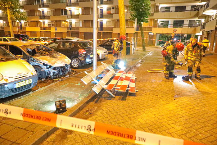 Personenwagen flink beschadigd door brand