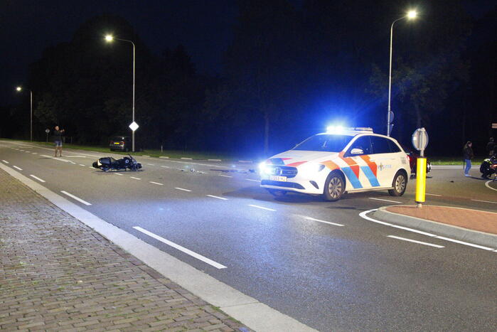 Motorrijder gewond bij botsing met auto