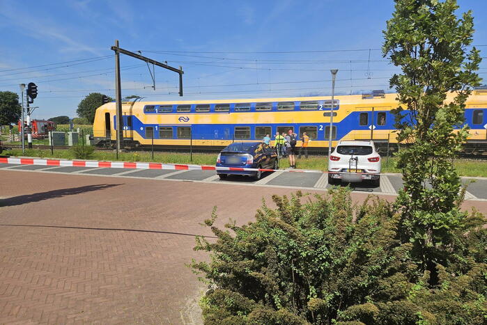 Geen treinverkeer door aanrijding met trein