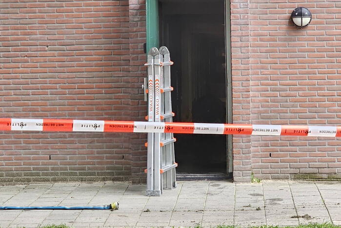 Brand in kelderbox van flatgebouw