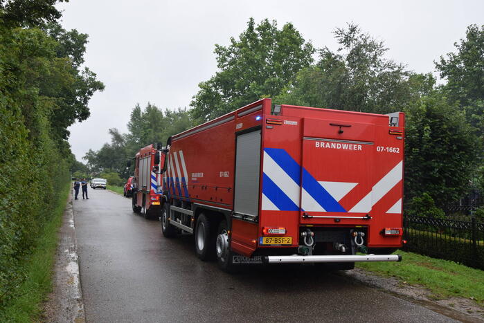 Uitslaande brand in houtverwerkingsbedrijf