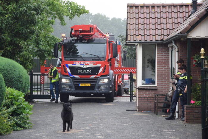Uitslaande brand in houtverwerkingsbedrijf