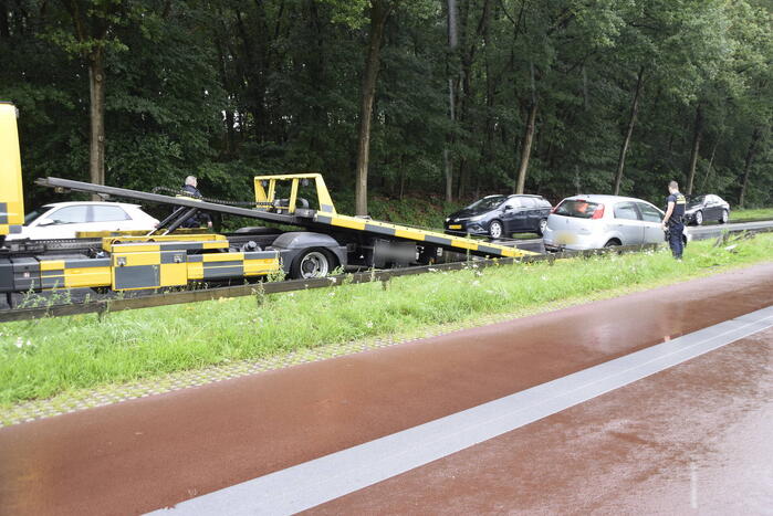 Eenzijdige aanrijding tegen wegafscheiding