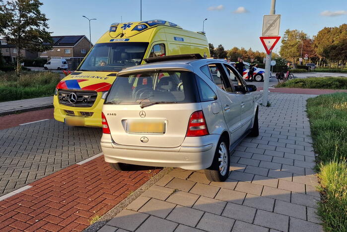 Bestuurder onder invloed rijdt e-bikker aan