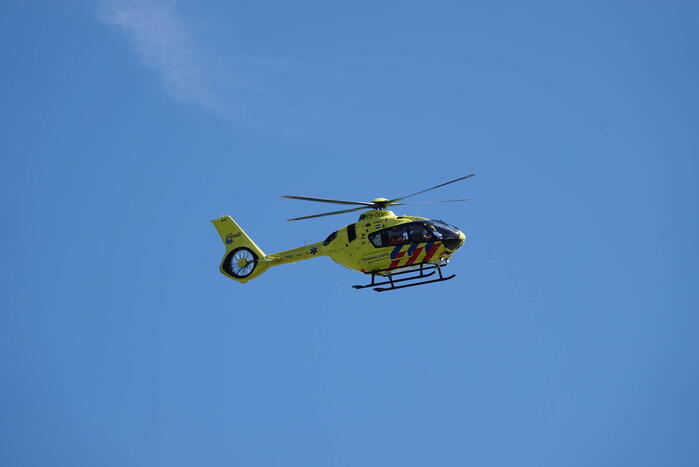 Automobilist slaat op de vlucht na aanrijding met fietser