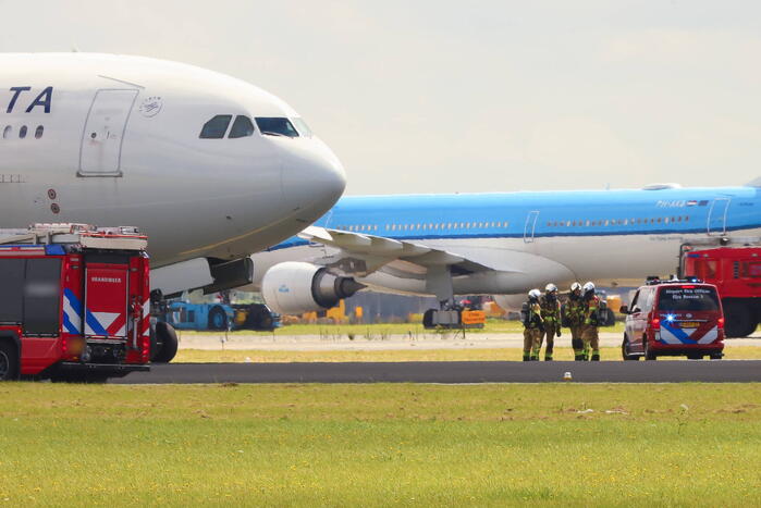 Grote brandweerinzet voor vliegtuig
