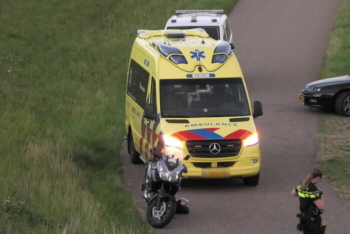 Motorrijder komt ten val