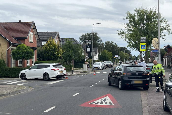 Hevige schade bij ongeval op kruising