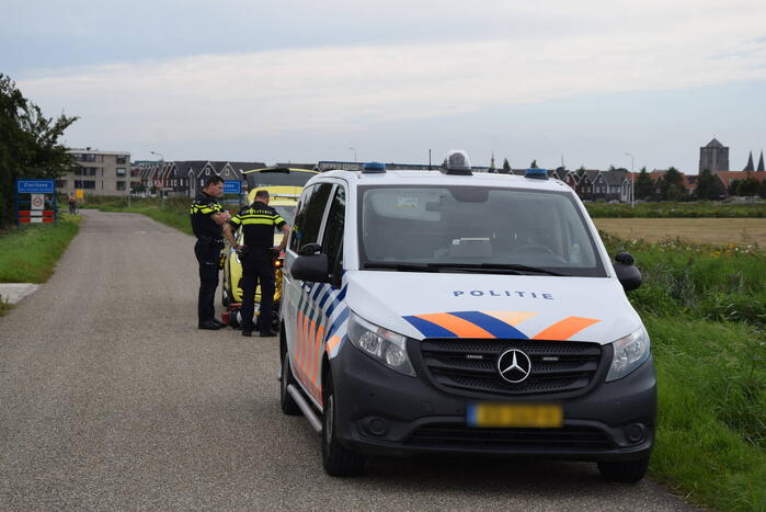 Vrouw belandt in sloot met rolstoel