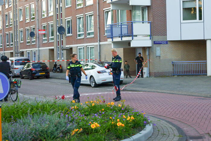 Straat afgezet vanwege steekpartij