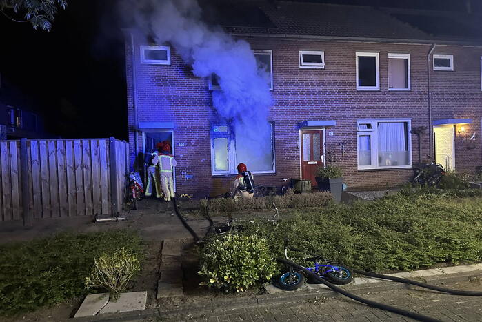 Veel rookontwikkeling bij uitslaande woningbrand