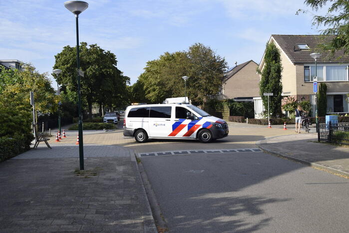 Veel schade bij ongeval tussen bestelbus en scooter