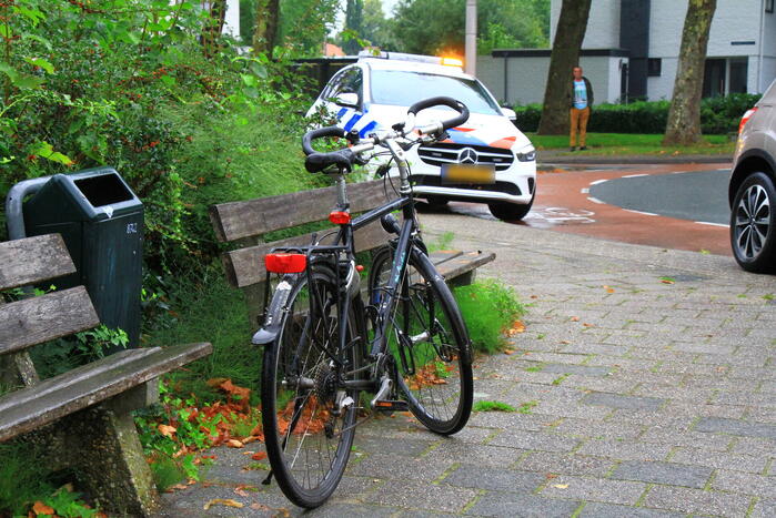 Fietser gewond bij botsing op rotonde