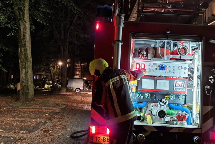 Brand in bestelbus snel geblust