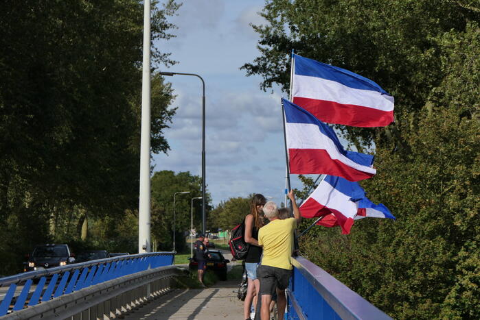 Demonstratie op viaduct