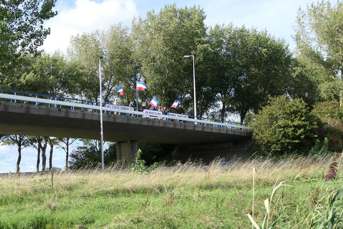 Demonstratie op viaduct