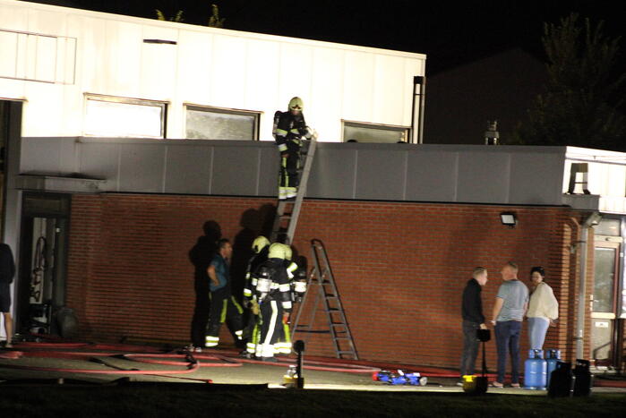 Grote brand in bedrijfspand