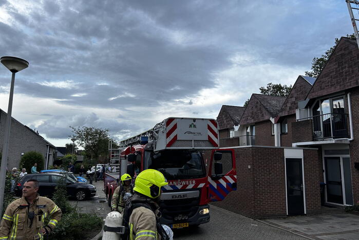 Schoorsteen veroorzaakt rookontwikkeling in woning van buren