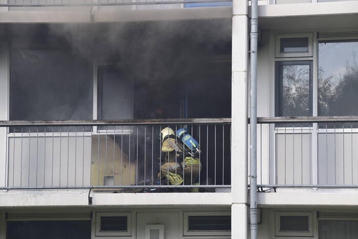Woning in flat brandt volledig uit