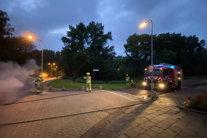 Bestelbus in lichterlaaie