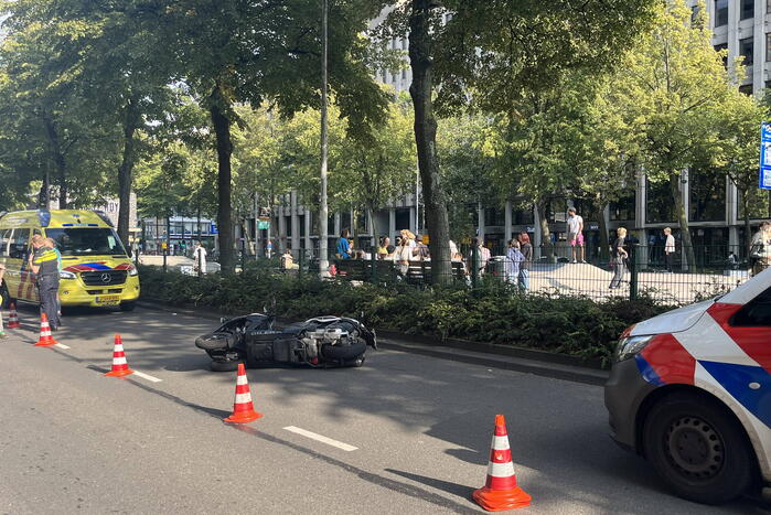 Motor aangereden door personenauto