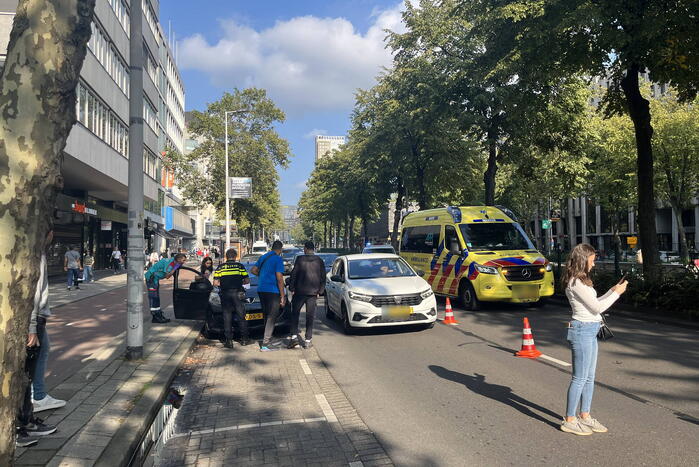 Motor aangereden door personenauto