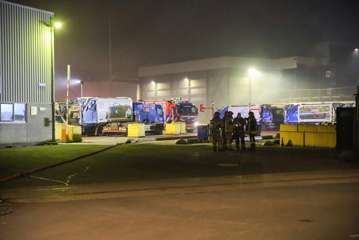 Grote brand bij afvalverwerkingsbedrijf