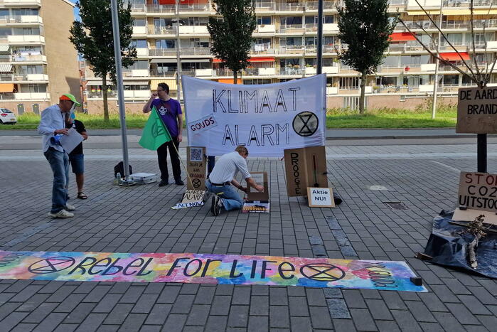 Demonstratie Extinction Rebellion voor het gemeentehuis